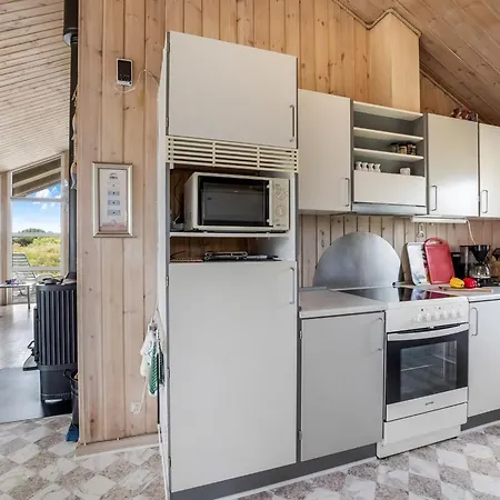 Feriehus Gedda - 700m From The Sea By Interhome